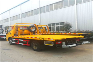 西上园附近拖车救援搭电