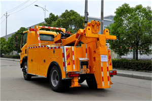 西上园高速路拖车费