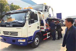 西上园汽车道路救援拖车价格